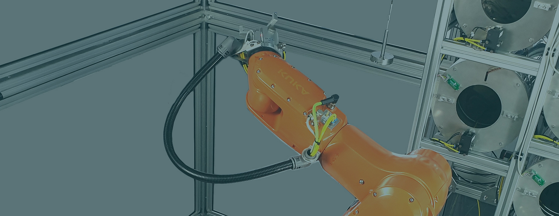 Roboter Zelle Tauchanlage